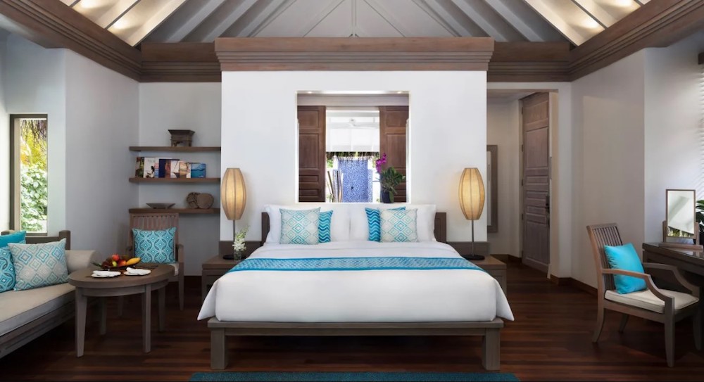 Beachfront Villa photo 10